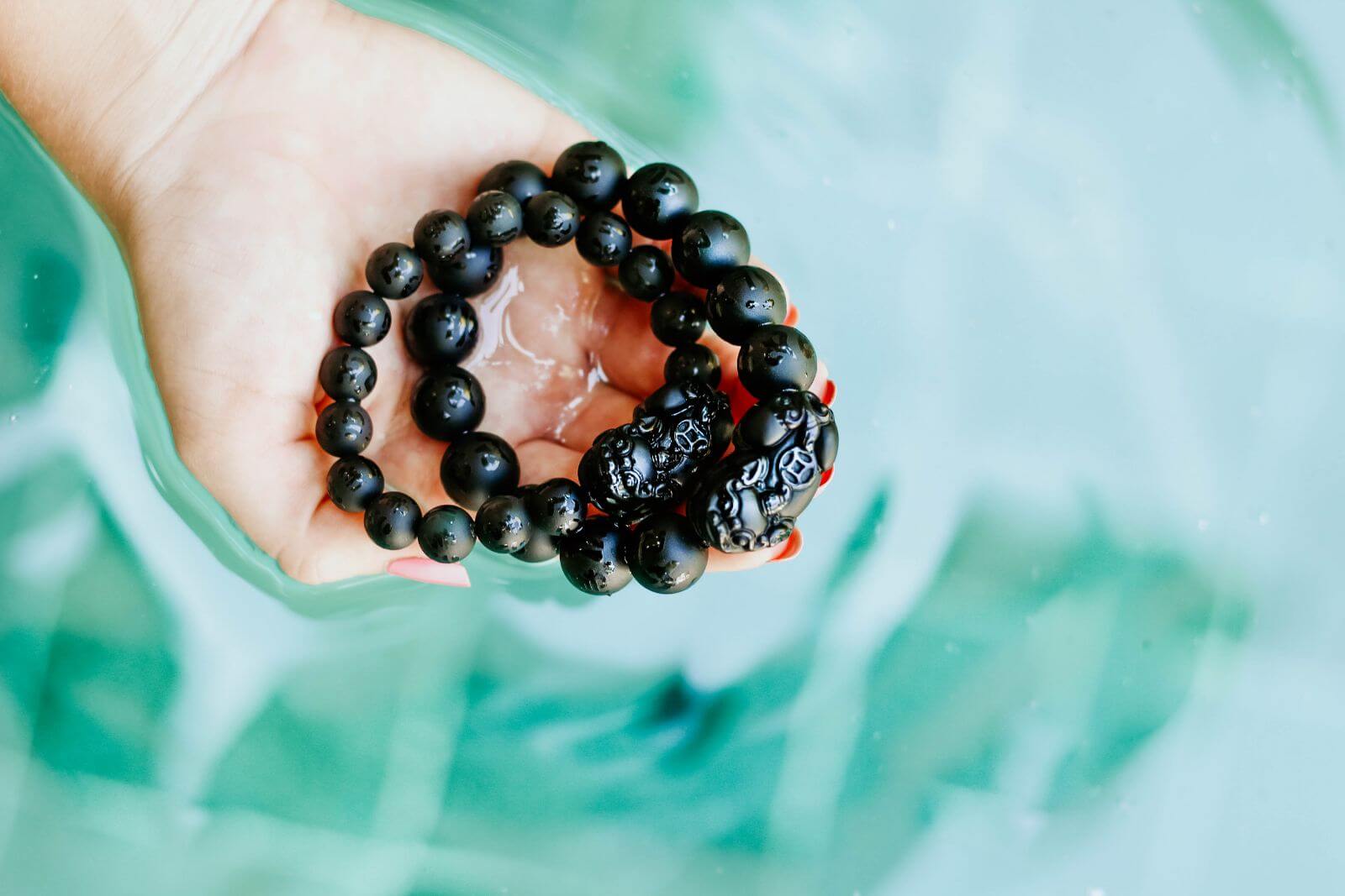 Black Obsidian Meaning, Healing Properties, Benefits And Uses - Conscious Items