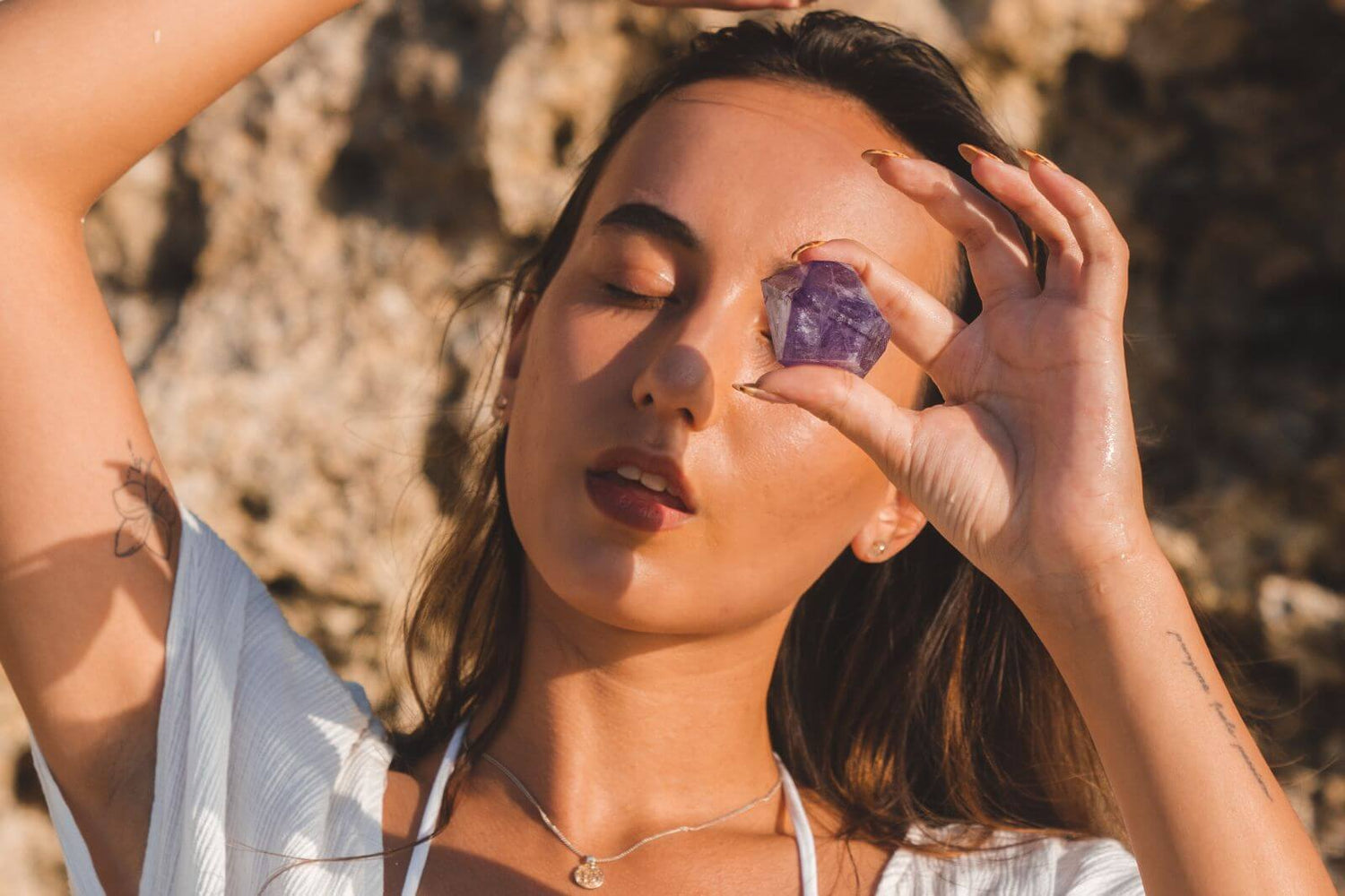 Crystals For Confidence: 12 Best Crystals For Confidence And Self-Love - Conscious Items