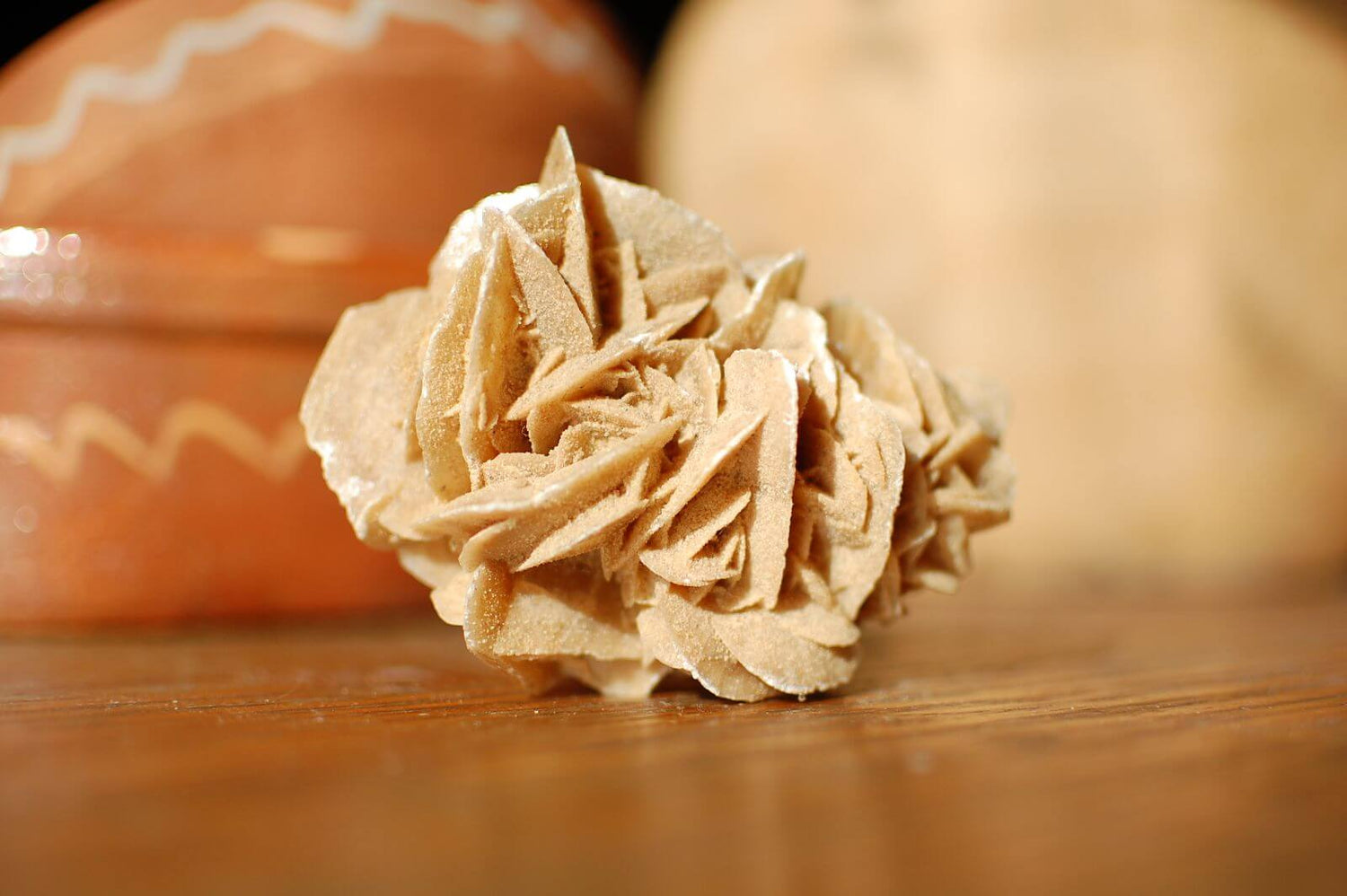Desert Rose Stone: Meaning, Healing Properties And How To Use It - Conscious Items