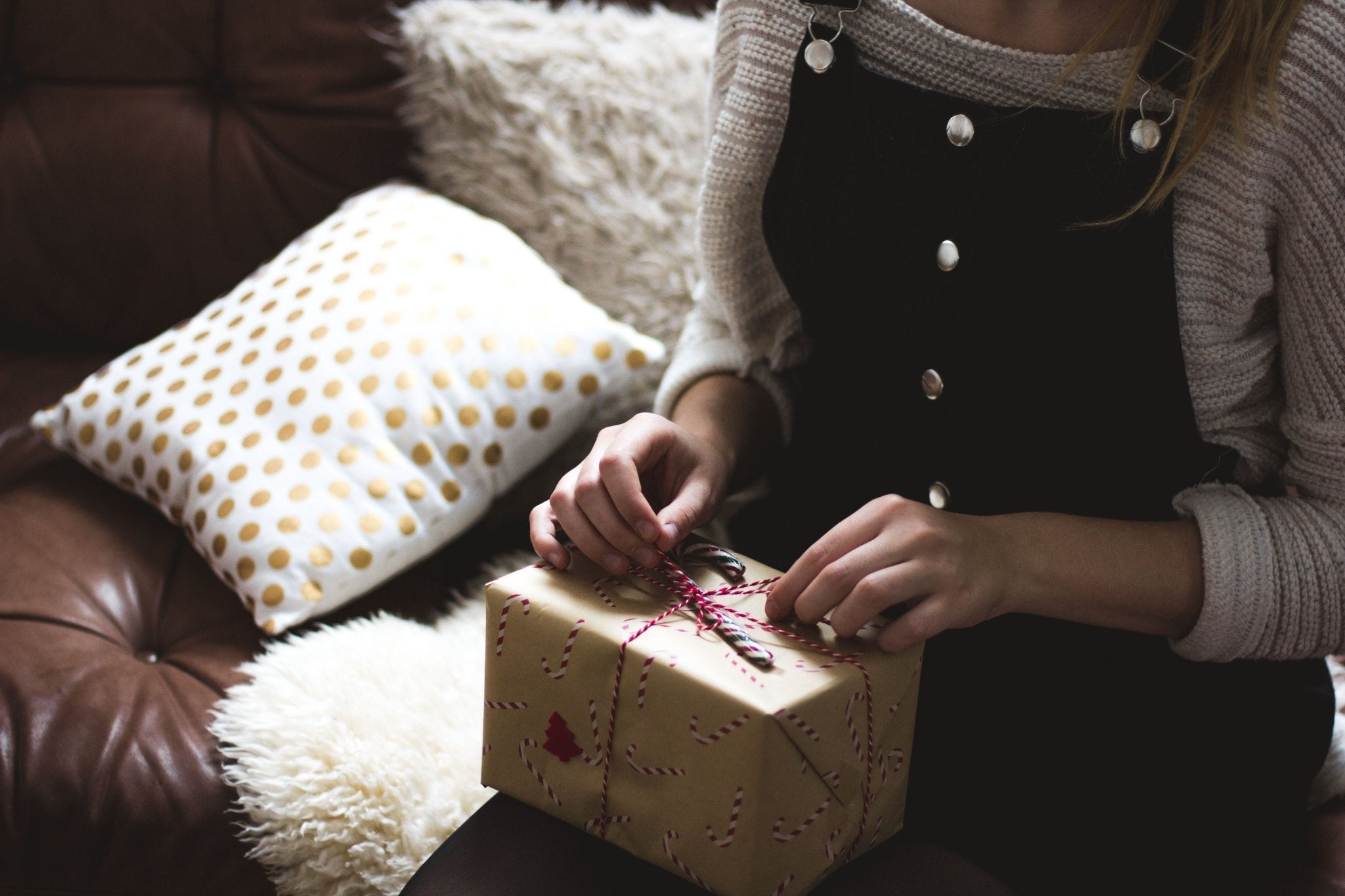 HOW TO CHOOSE THE RIGHT CRYSTAL FOR SOMEONE ELSE - Conscious Items