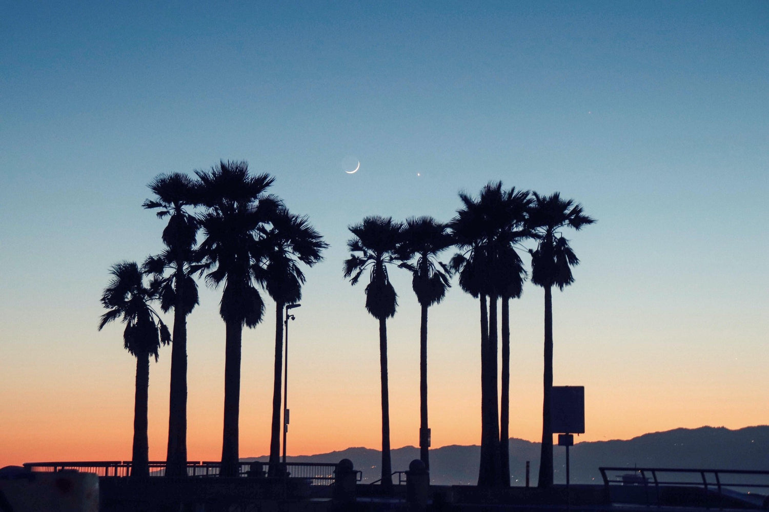 How to use crystals for your new moon rituals - Conscious Items