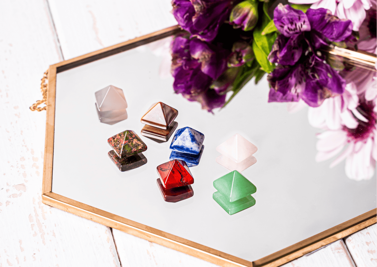 What Is Unakite? 3 Reasons To Add This Gemstone to Your Wish List - Conscious Items