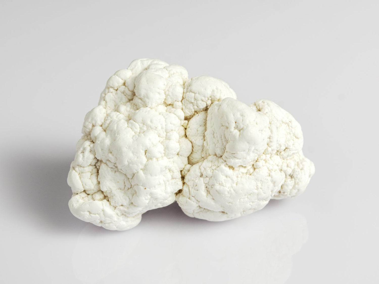 Your Guide to Magnesite’s Healing Properties and How to Use it - Conscious Items