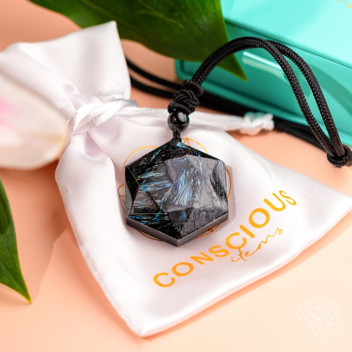 The Arfvedsonite Deep Healing Pendant - Conscious Items