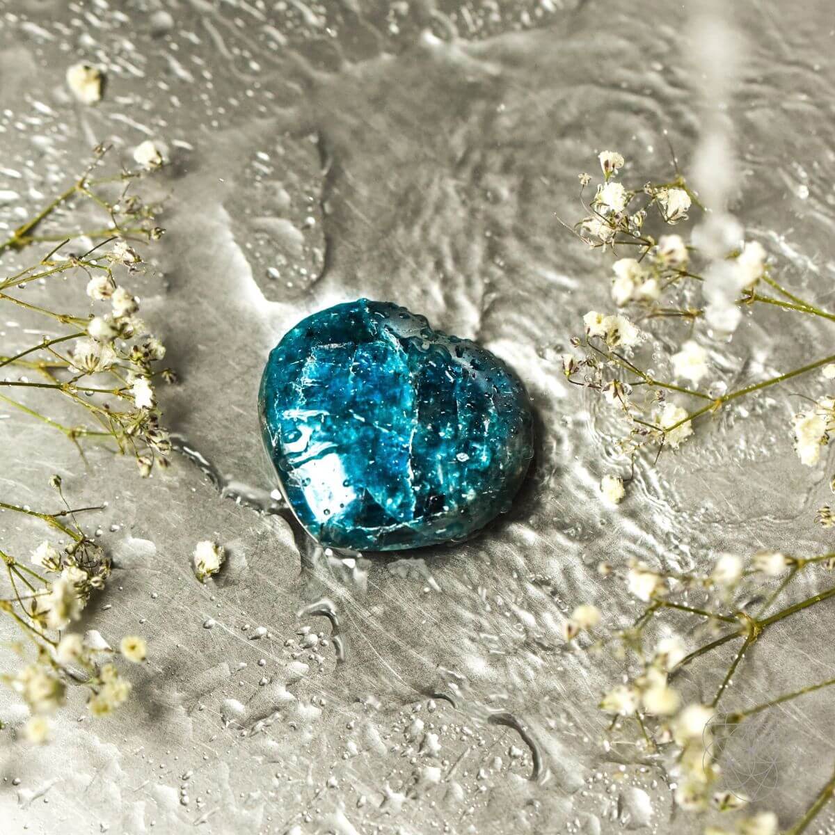 Apatite Heart of Positivity - Conscious Items