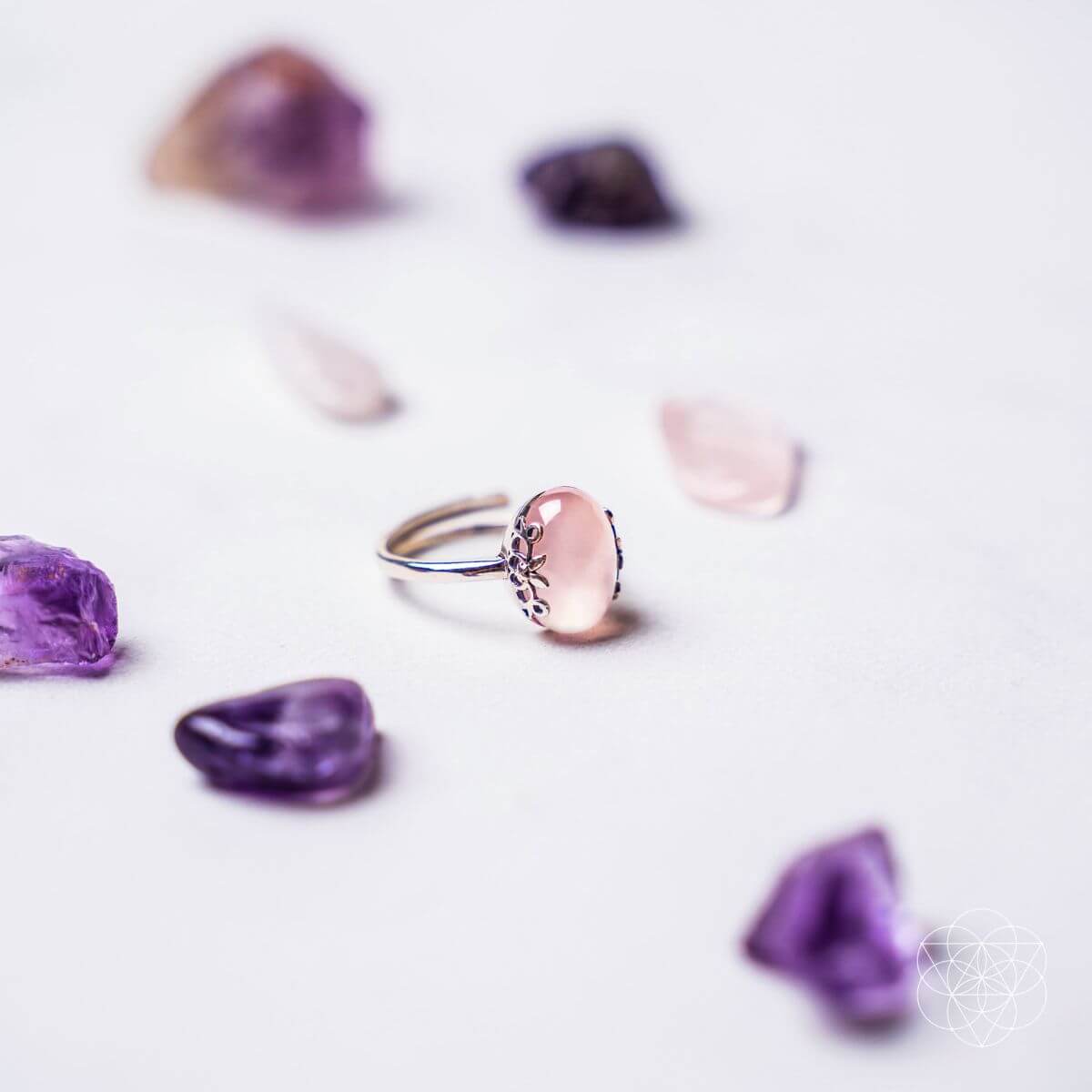 rose quartz ring