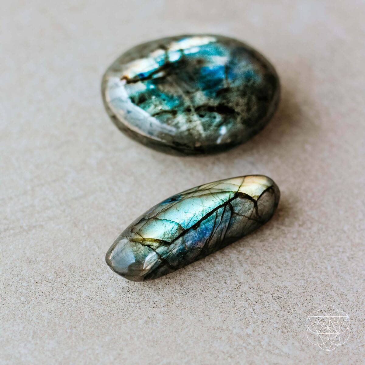 The Mind - Expanding Stone - Conscious Items