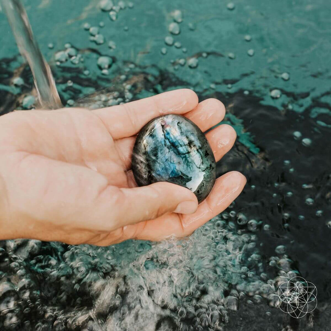 The Mind - Expanding Stone - Conscious Items