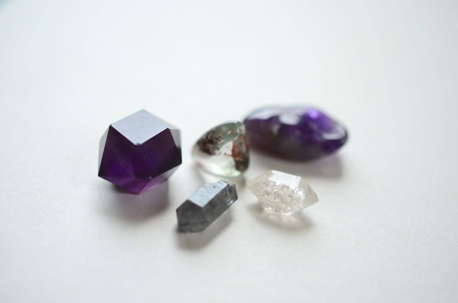 Herkimer Diamond Meaning, Healing Properties, Benefits and Uses - Conscious Items