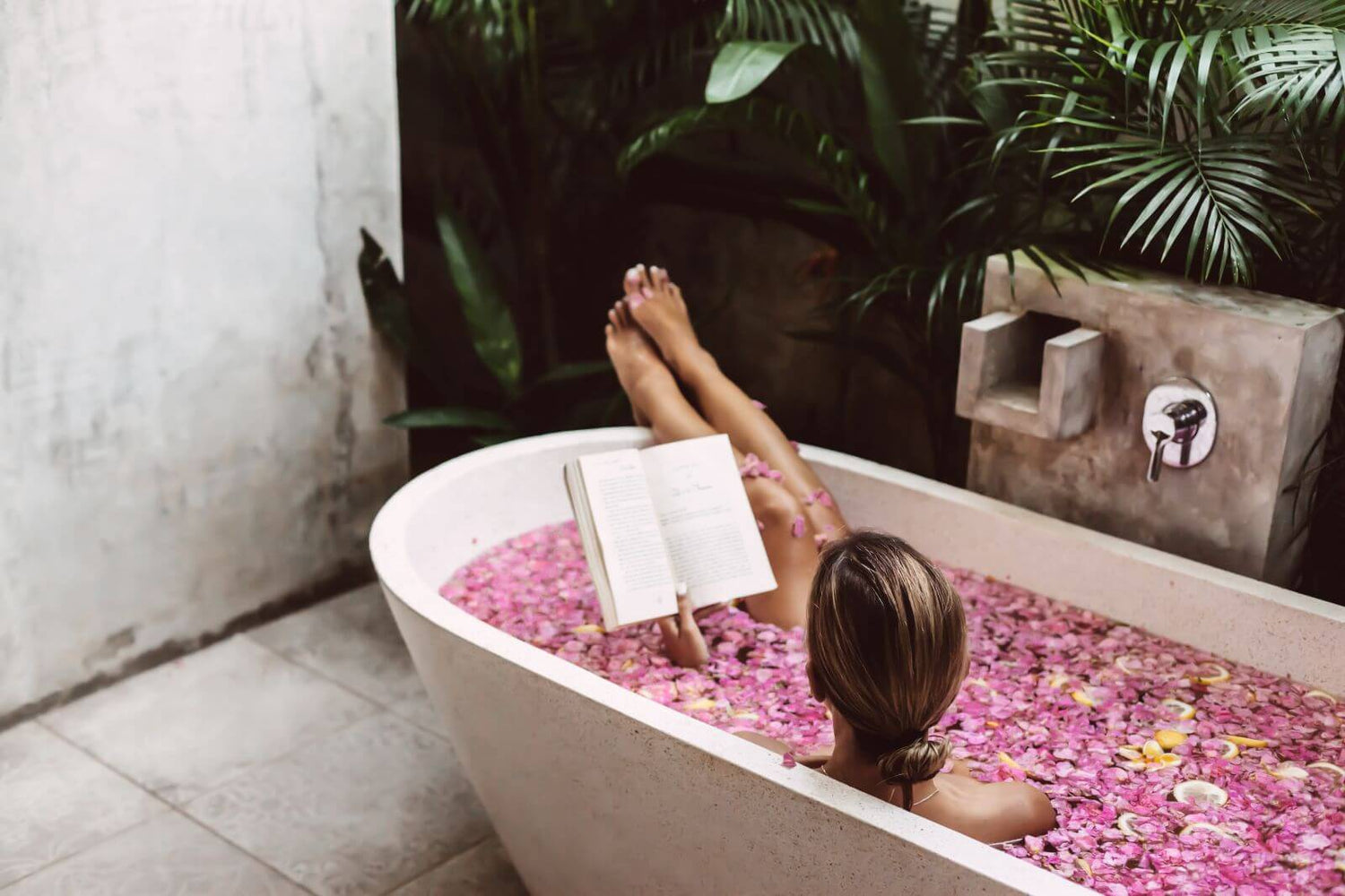 How To Clean Your Soul: 8 Spiritual Cleansing Solutions  - Conscious Items