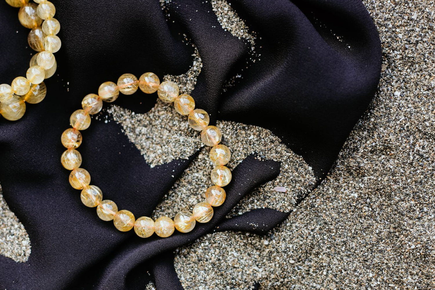 Rutilated Quartz Meaning: Healing Properties And Uses - Conscious Items