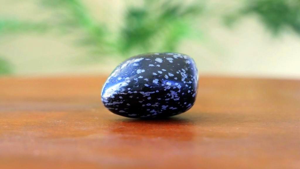 Snowflake Obsidian Meaning, Healing Properties, And Everyday Uses - Conscious Items
