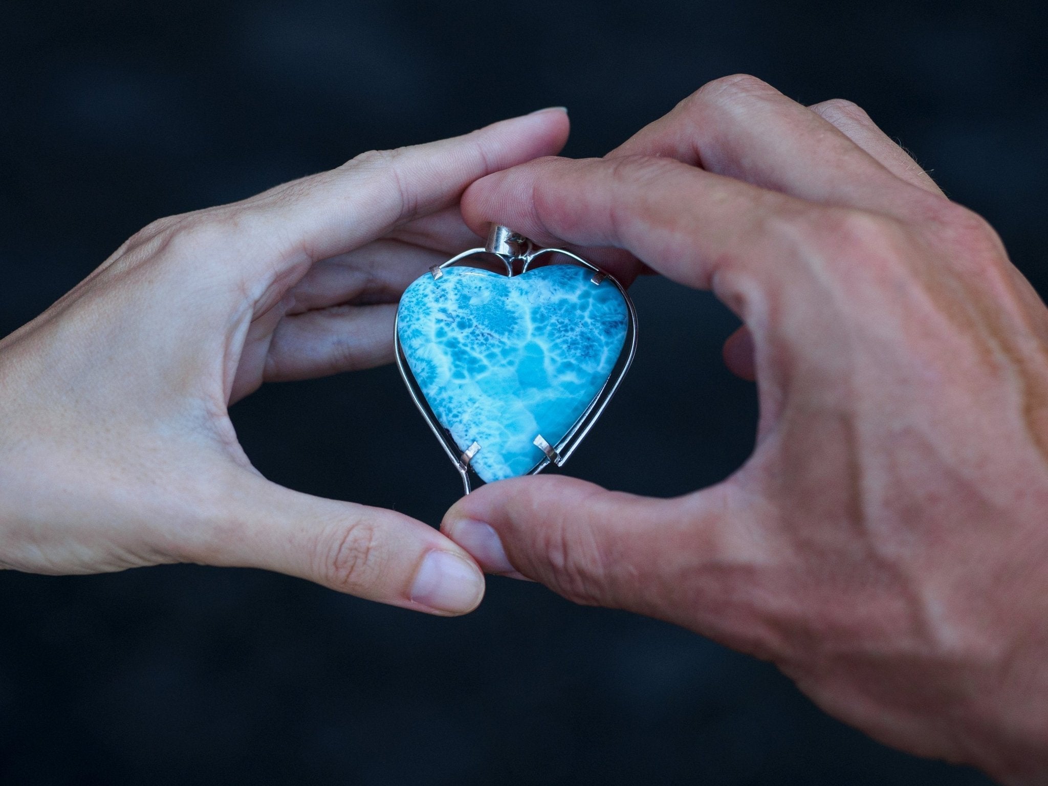 The Ultimate Guide to Larimar and its Healing Properties - Conscious Items