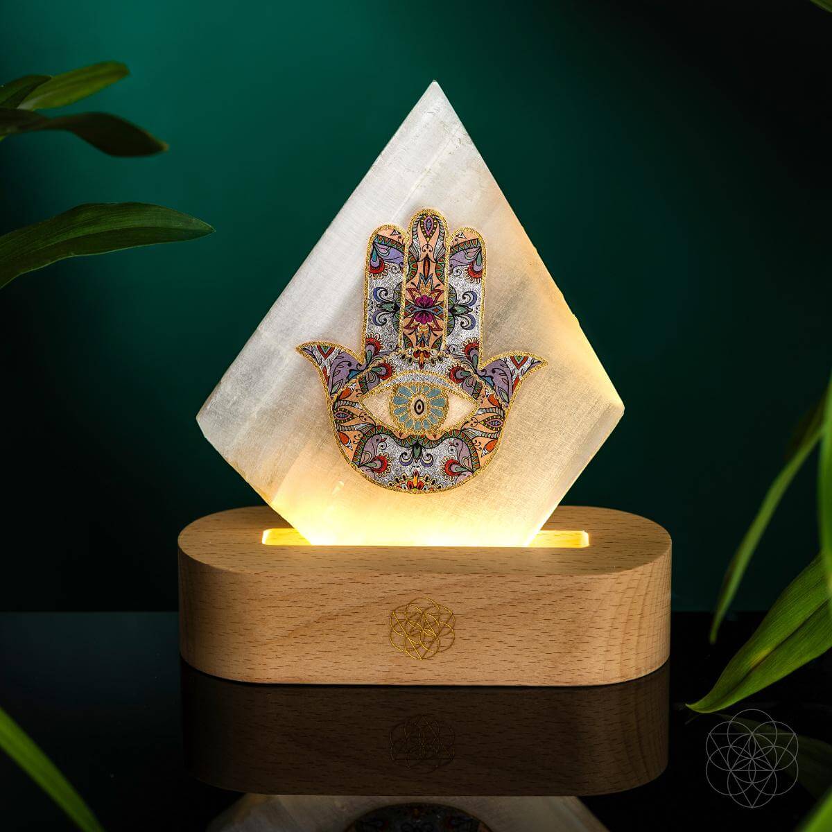 Lâmpada de selenita da mão Hamsa Hamsa