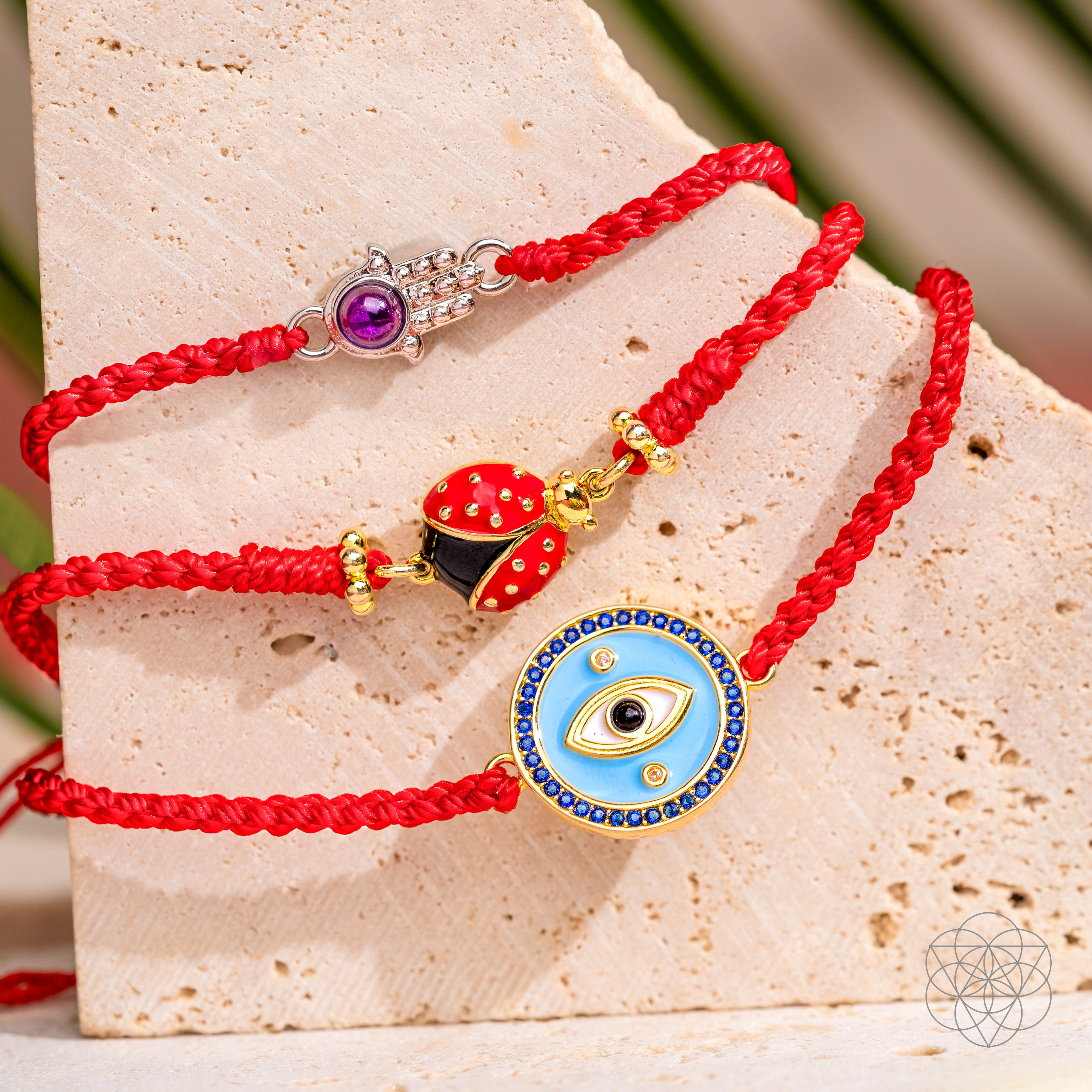 Lucky Ladybug - pulseira de corda vermelha de quatro fios