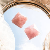 Pyramide de fertilité en quartz rose