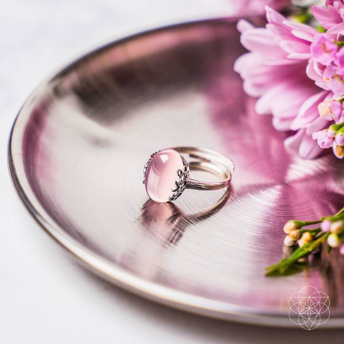rose quartz crystal ring