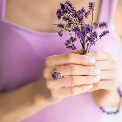 healing crystal ring